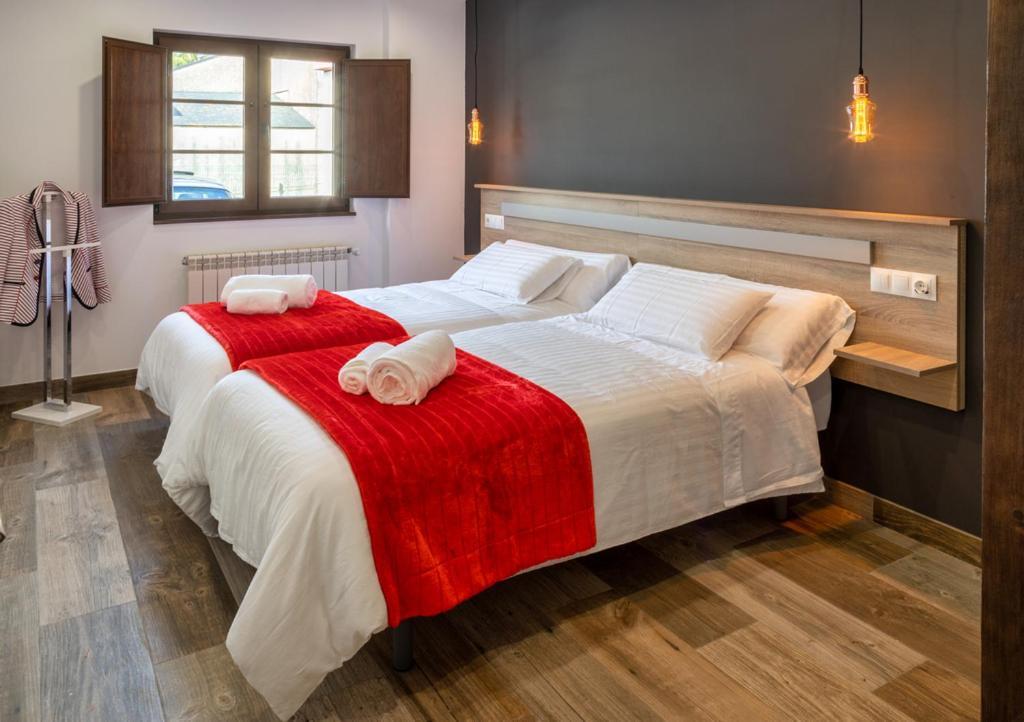Apartamentos Rurales Lola Penarronda Кастрополь Екстер'єр фото