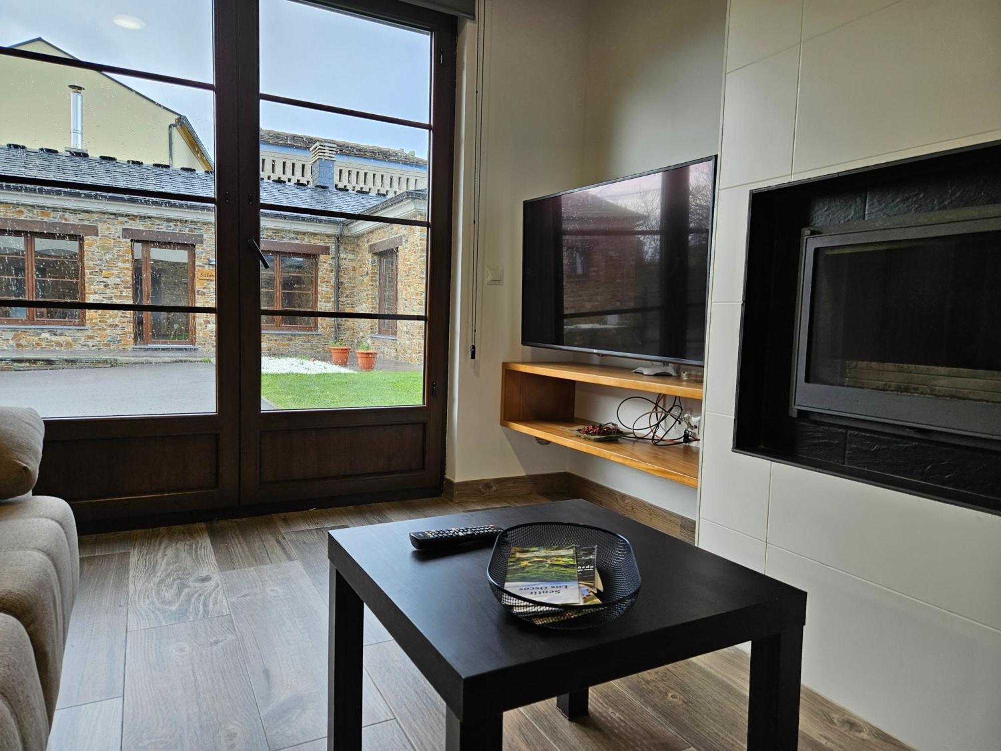 Apartamentos Rurales Lola Penarronda Кастрополь Екстер'єр фото