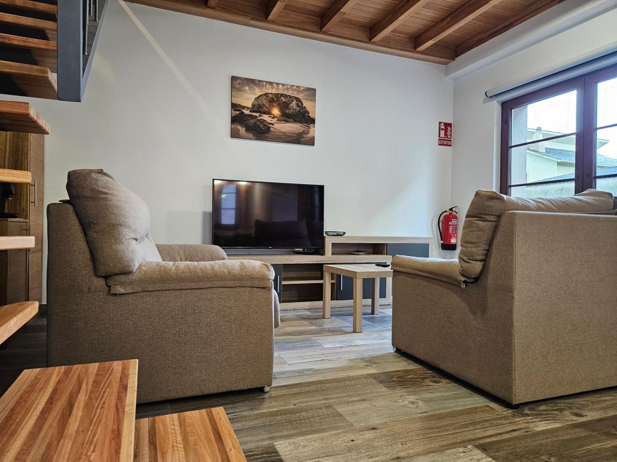 Apartamentos Rurales Lola Penarronda Кастрополь Екстер'єр фото